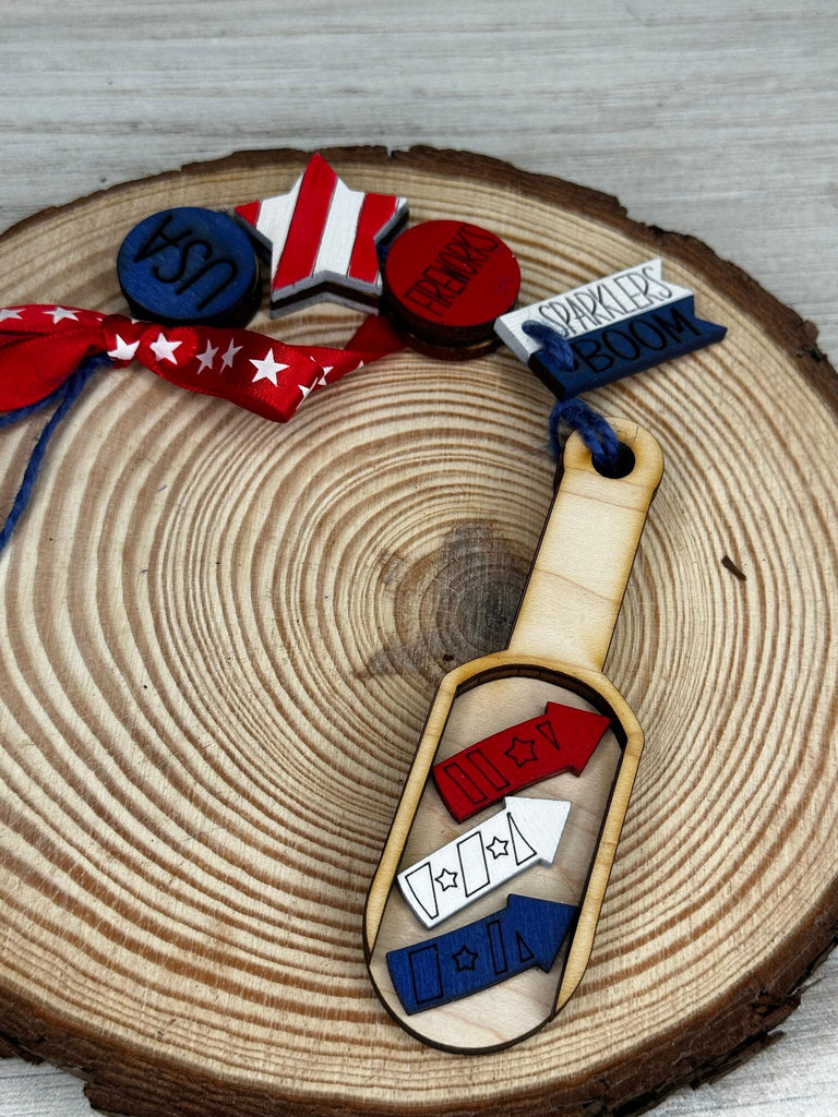 4th of July Scoop Garland Craft - Scoop Garland