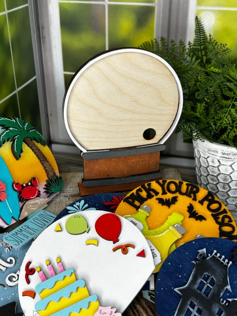 Snow Globe Base for DIY Interchangeable Decor Inserts - Wood Paint Kit