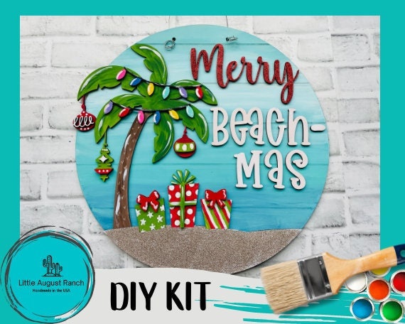 Beachy Christmas Decor - Round Door/Wall Hanger Gone to the Beach